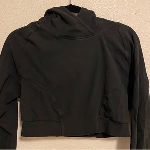Alphalete Cropped Hoodie